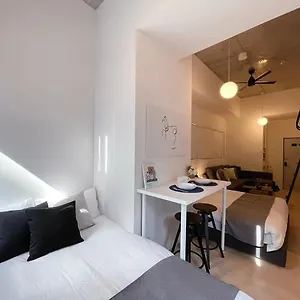 Bhotel Nekoyard - Loft Close To Peace Park & Sights アパート